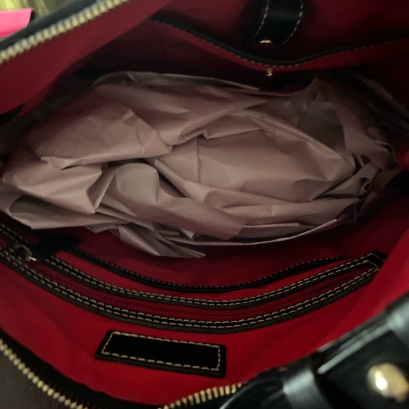 Dooney and Bourke handbags - Picture 4 of 10